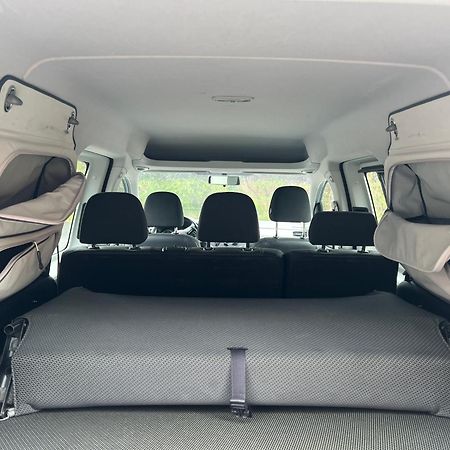 Smart Camper Hotel Hafnarfjörður Buitenkant foto